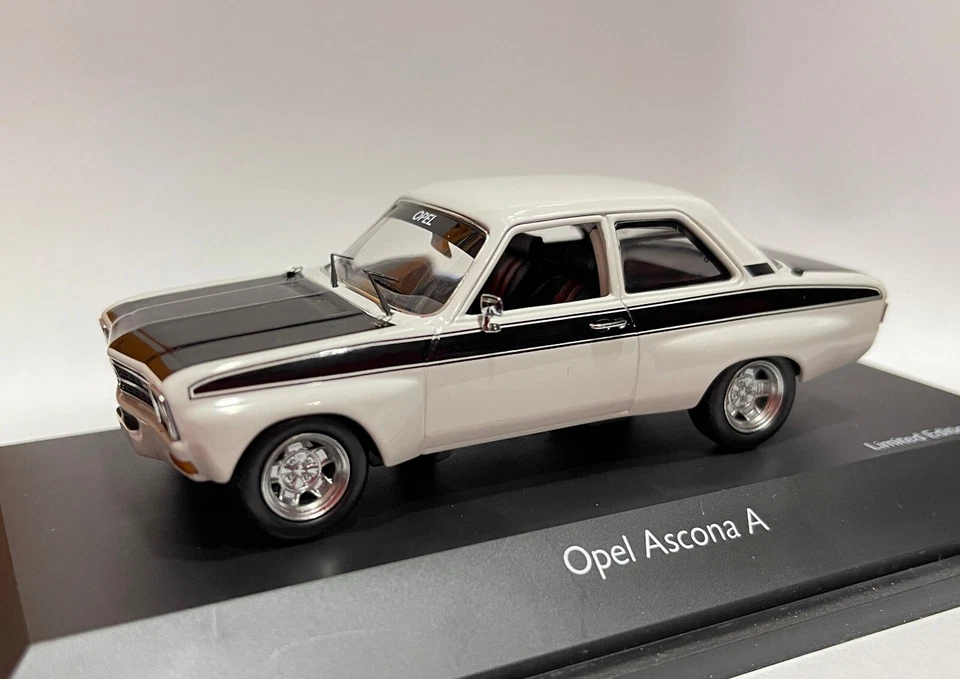 1/43 OPEL ASCONA A SPORT 1980 SCHUCO 450267700 - Immagine 1 di 1