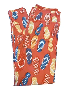 TC Lularoe Leggings Beach Sandals Flip Flops on Salmon Size 12-18 NEW 258671 - Picture 1 of 3