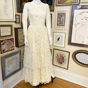 50s Vintage Ivory Lace Long Sleeve Wedding Dress With Buttons & Tiered Skirt S/M - Picture 1 of 9