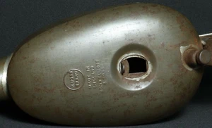 ROYAL ENFIELD BIKE TANK SHAPE TIN OIL BOTTLE JOHN ELLIOT AND SONS ENGLAND MAIDAN - Picture 1 of 12