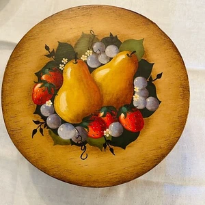 Hand Painted Shaker Box Pears Strawberries Blueberries Lid Has Flaws - Picture 1 of 10