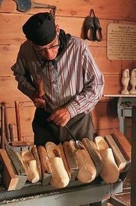 Wooden Shoe Carver at Dutch Village, Holland, Michigan, Clogs Maker --- Postcard - Picture 1 of 2