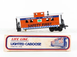 HO Scale Life-Like #8185 Safety First Lighted Caboose - Picture 1 of 11