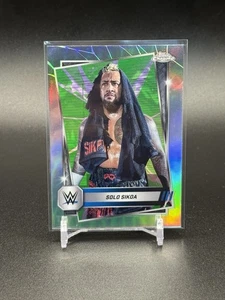 Solo Sikoa 2025 Topps Chrome WWE #17 Neon Green & Black Refractor - Picture 1 of 2