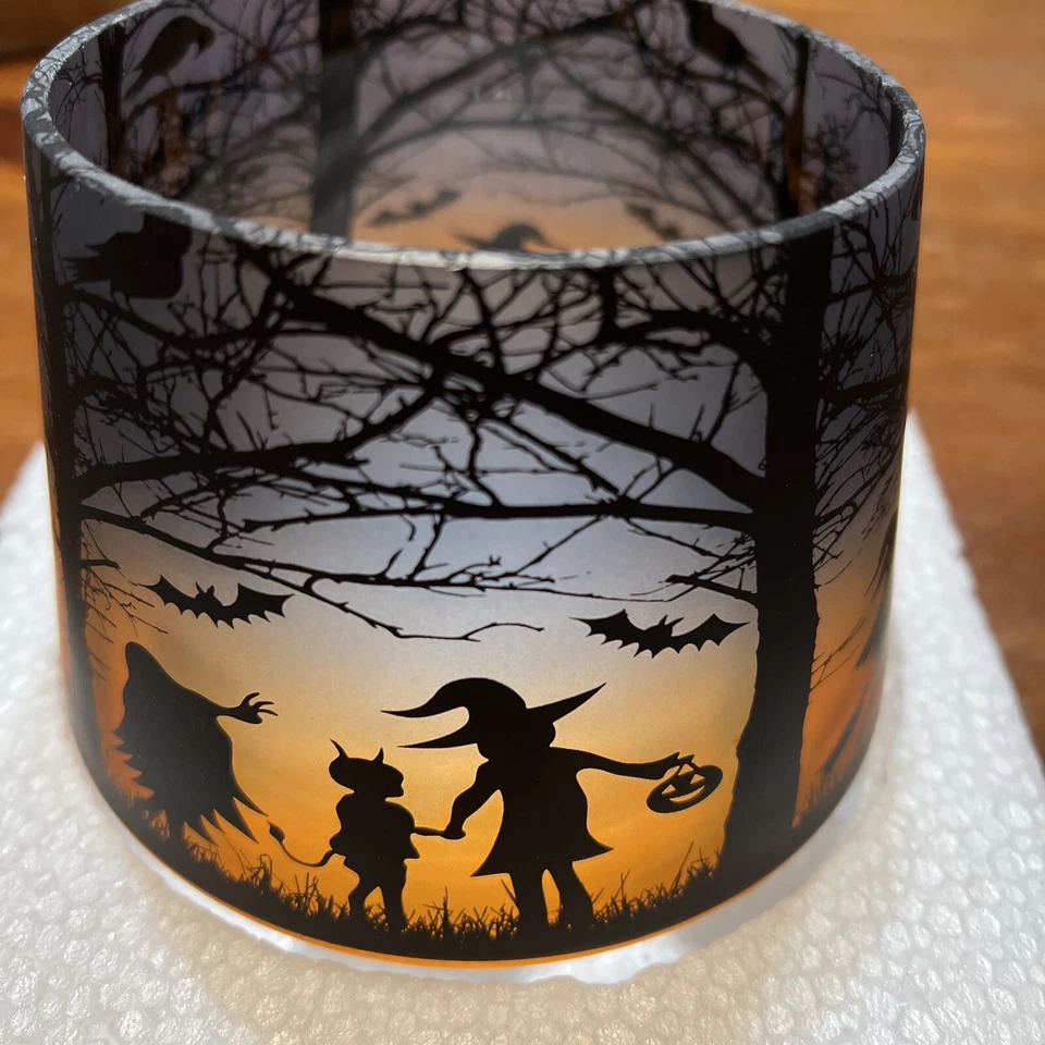 Jarro de vela Yankee sombra de vela "cena de Halloween" truque ou tratador novo na caixa - Imagem 1 de 1