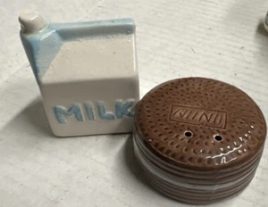 Milk & Cookie Salt & Pepper Shakers Vintage Kitchen Decor With Stoppers - Picture 1 of 5