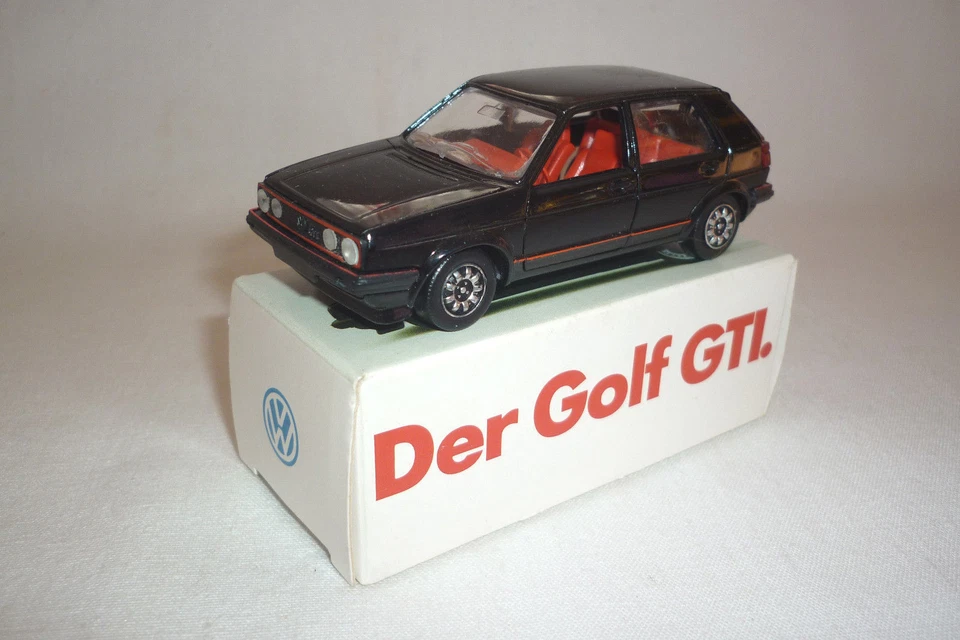 SCHABAK - WERBEMODELL - VW GOLF GTI -  1:43 - OVP  -  (3.DIV-24) - Bild 1 von 4