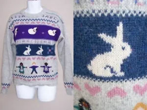 Woolrich Vintage Wollmischung Pullover Gr. L OSTERN Hase Kaninchen Schaf Sampler Top - Bild 1 von 10