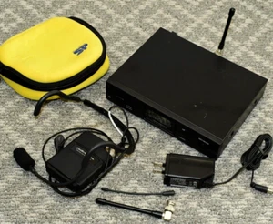 Audio-Technica ATW-R2100 Wireless Mic Receiver ATW-T210 Belt Pack w/ Mic - Picture 1 of 14