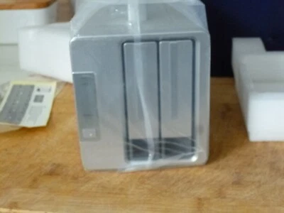 TERRAMASTER D2 Thunderbolt 3 40Gbps 2-Bay Hardware RAID Speicher mit Kabel 2of2 - Bild 1 von 4