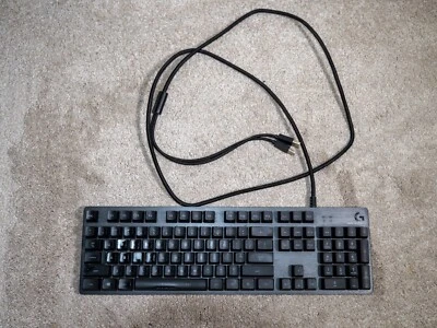 Teclado para juegos Logitech G413 Carbon (920008300) con cable - Usado, buen estado Foto 1 de 4