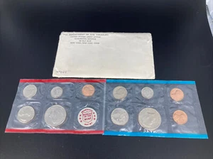 1972-U.C. Set nuovo di zecca entrambe le monete P&D set nuovo di zecca USA {COMPLETO} - Foto 1 di 7