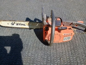 OEM Stihl 010AV  Chainsaw  With Bar and Chain        Parts or Repair     010 AV - Picture 1 of 8