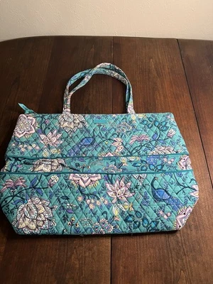 Vera Bradley Weekender Duffle Bag Blue Floral Quilted - Imagem 1 de 4