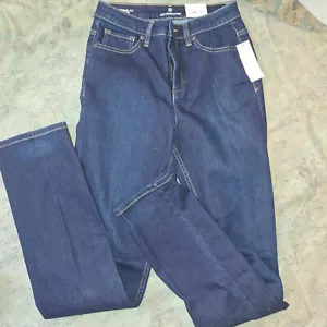 Liz Claiborne Womens Original Fit Tapered Jeans Brand New with Tags Size 2L long - Picture 1 of 2