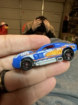 Hot Wheels 2004 HOLLOWBACK 1:64 синий  - Изображение 1 из 4