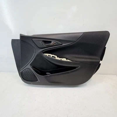 2016-2025 CHEVROLET MALIBU TAMPA FRONTAL DIREITA INTERIOR PAINEL LATERAL ACABAMENTO FABRICANTE DE EQUIPAMENTO ORIGINAL - Imagem 1 de 4