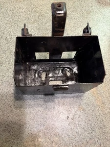 1985 Honda Atc 125M Battery Tray Box Holder 334 - Bild 1 von 10
