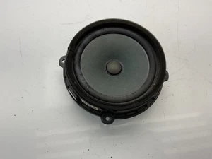 2017-2022 KIA SPORTAGE FRONT LEFT DRIVER SIDE DOOR AUDIO SPEAKER OEM - Picture 1 of 7