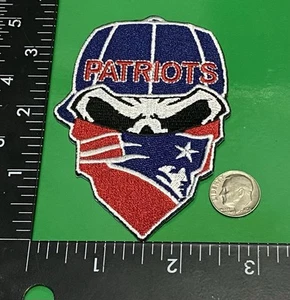 NEW  ENGLAND PATRIOTS ☝️IRON ON PATCH.  🏈 Unbranded 🇺🇸 Skull - Picture 1 of 3