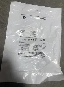 871TM-BH8N18-R3 New Factory Sealed Allen Bradley Proximty Sensor - Picture 1 of 4