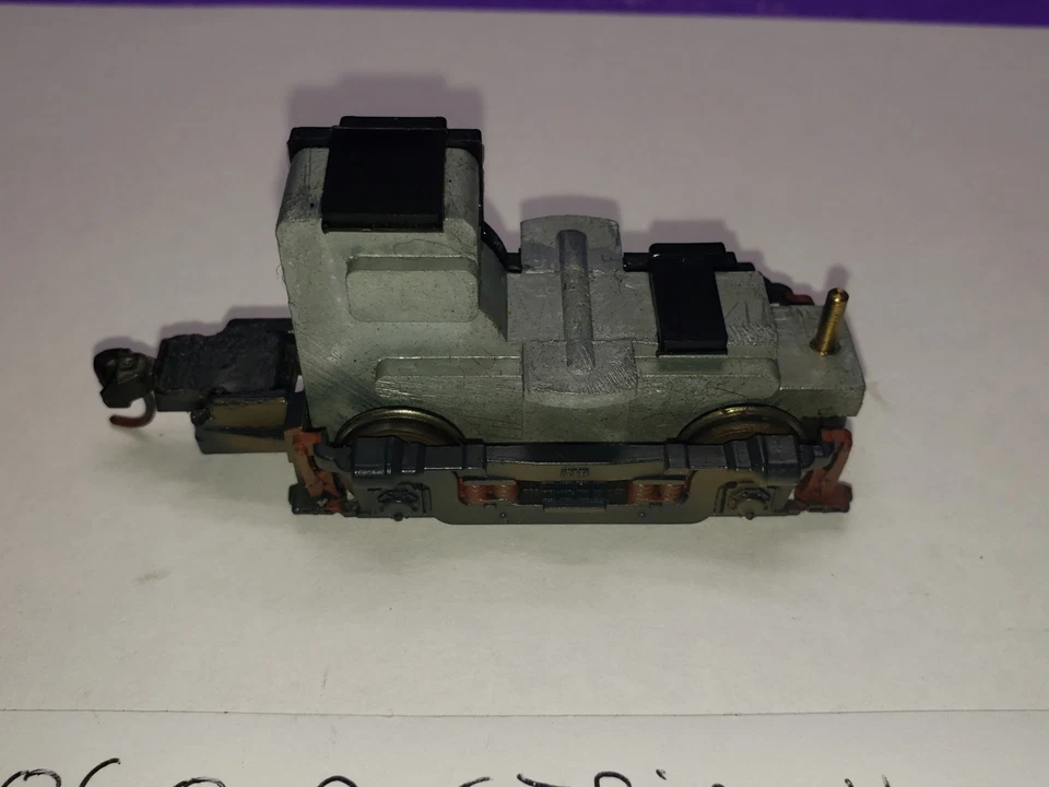 ROCO REAR DUMMY TRUCK  HO Scale ROCO Alco FB Diesel Loco NO GEARS B UNIT  - Image 1 of 4