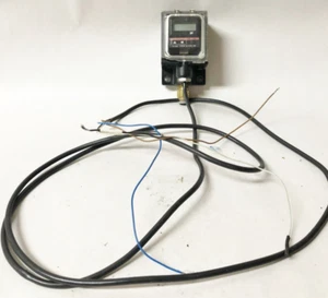 SunX DPX-610A-IN Digital Pressure Sensor  #9080 - Picture 1 of 7