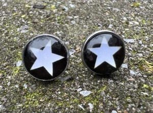 Women’s Men’s Black White Star Stud Earrings - Picture 1 of 8