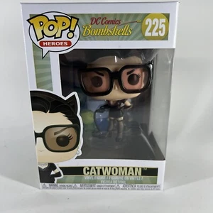 Funko Pop! DC Comics Bombshells Catwoman #225 Vinyl Figur Gewölbt/nicht mehr produziert - Bild 1 von 9
