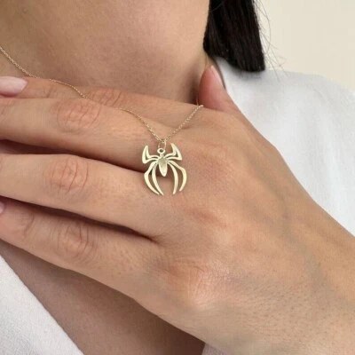 Atractivo look Halloween araña colgante collar para ella oro amarillo real de 18 quilates Foto 1 de 4