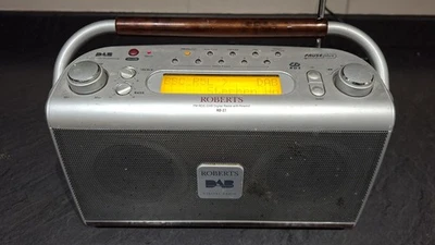 Rádio Roberts DAB/FM Gemini RD 27 com plugue de alimentação - Imagem 1 de 3