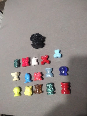 Mixed Lot of 16 Vintage Original GoGo's Crazy Bones - Image 1 of 4