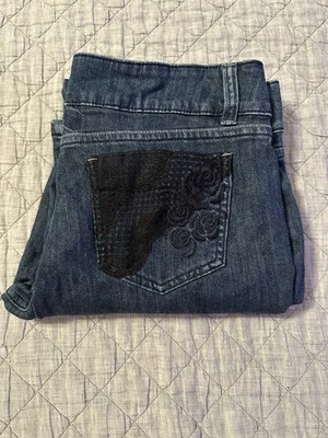 Pantalones de mezclilla para mujer ELLE talla 12 corte boot acampanados lavado oscuro encaje bolsillos traseros elásticos Foto 1 de 4