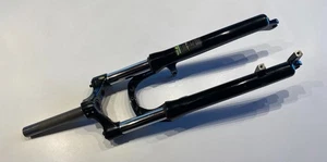 RST Gila Mountain Bike Suspension Fork - 26" Wheel - 1" Threaded Steerer -100mm - Picture 1 of 8