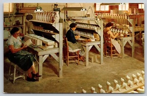 Postcard Pigeon Forge Pottery Pigeon Forge Tennessee Interior 1957 - Picture 1 of 2