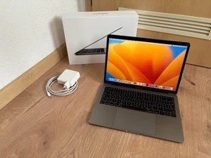 Macbook Pro 13" 2017 8GB DDR3, 2,3GHz I5, 256 GB SSD Space Grau gebraucht - Bild 1 von 16