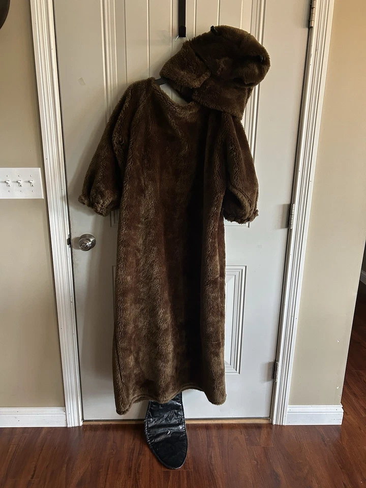 Disfraz de castor. Tamaño adulto pequeño. Hecho a mano. Piel sintética, sombrero, cola enorme. Foto 1 de 4