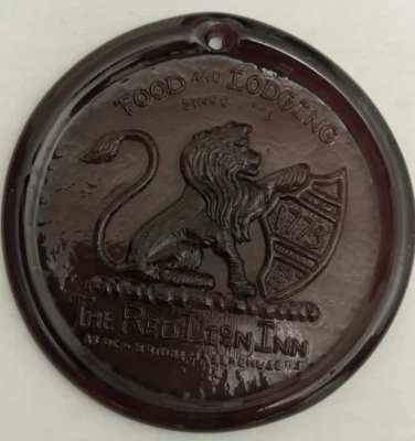 VTG The Red Lion Inn Stockbridge Massachusetts Food & Lodging Glass Medal 4" Dia - Image 1 of 4