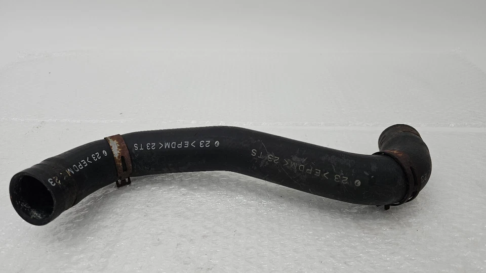 Tubo de manguera de refrigeración de refrigerante de motor Subaru Outback 2.5I 2010-2014 OEM Foto 1 de 4