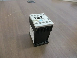 Siemens Sirius Contactor 3RT1015-1BB41 24VDC Coil 16A 600V Used - Picture 1 of 5