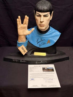 Estatua de Star Trek Mr. Spock. Firmado por William Shatner y Nimoy JSA Foto 1 de 4