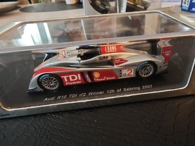 Spark 1/43 - S0680 Audi R10 TDi #2 Winner 12th Sebring 07 Resin Model Car - Immagine 1 di 3