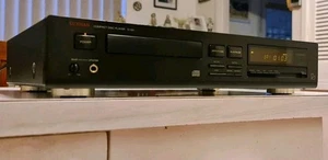 VINTAGE LUXMAN CD PLAYER/MADE IN JAPAN - Picture 1 of 8