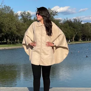 ANDEAN ALPACA BABY ALPACA HANDMADE WOMEN BEIGE SHAWL CAPE M - Picture 1 of 8