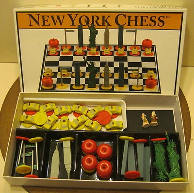 2001 Big League Promotions NEW YORK CITY CHESS Excellent w 2 Replacement Pawns! - Image 1 of 4