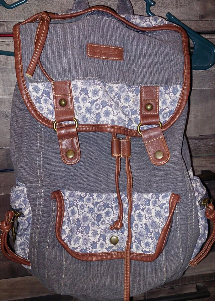 Mochila Bolsa para Libros American Eagle Correas Ajustables Bolsillos Broches a Presión Cierre con Cordón Foto 1 de 4