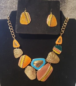 NEW GOLDTONE ORANGE BLUE YELLOW ENAMEL 16" NECKLACE & DANGLE EARRINGS SET, NWTS - Picture 1 of 9