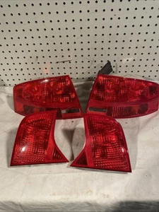 Juego de 4 luces traseras exteriores e interiores del lado del conductor y del pasajero para Audi A4 2005-2008 - Imagen 1 de 13