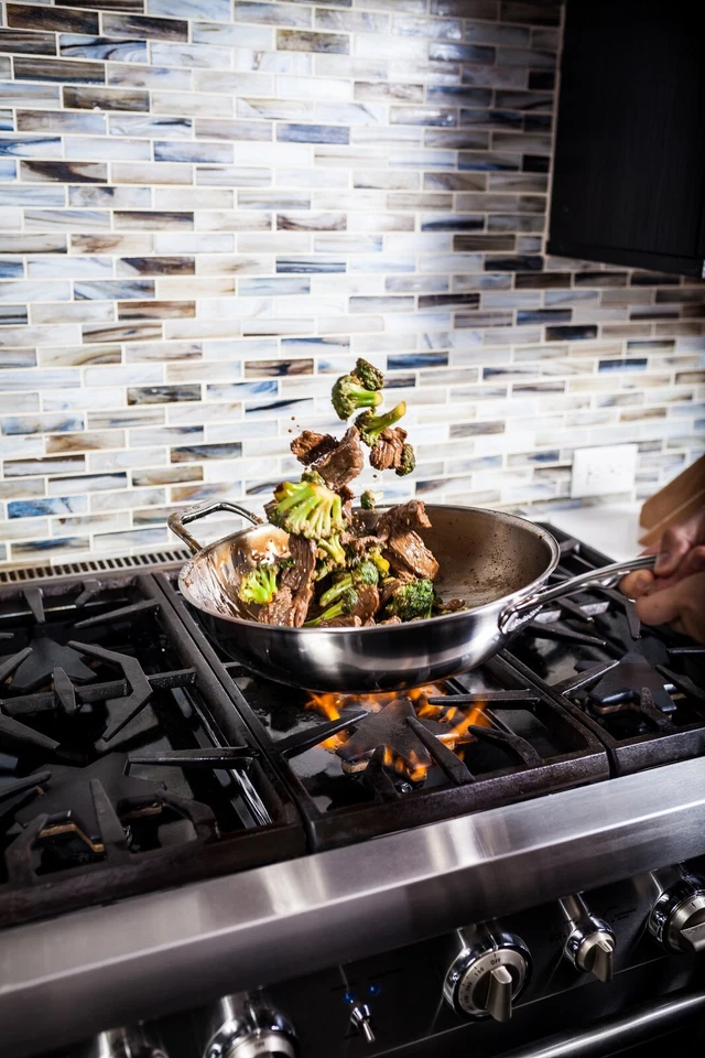 Wok revestido premium - 7,9 cuartos (12,5") - Caja abierta Foto 1 de 1