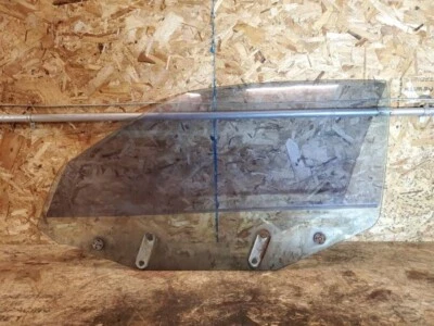 Оригинальное стекло на окно для правой пассажирской двери 1989-1994 Nissan 240sx S13 - Изображение 1 из 4